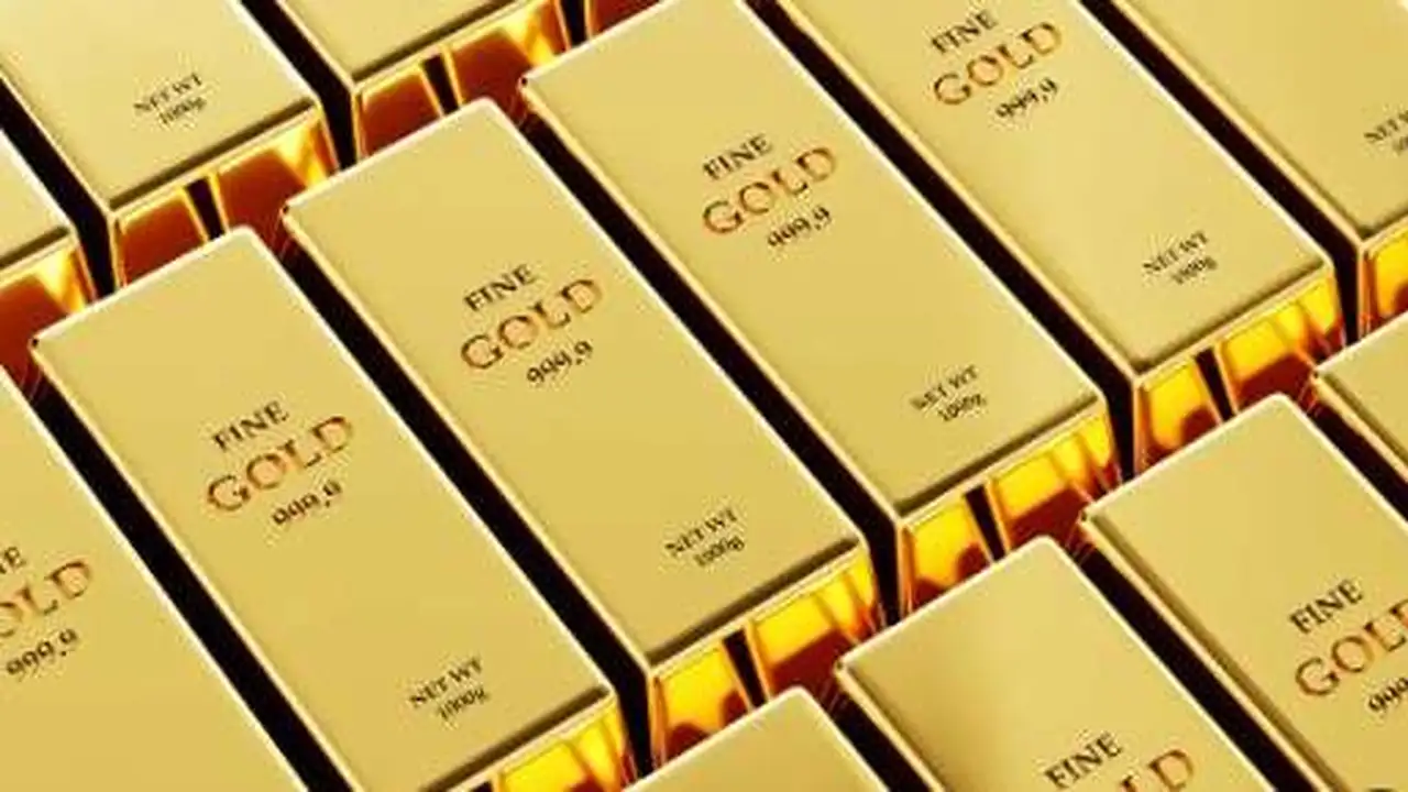 تراجع أسعار الذهب نتيجة ضغوط الدولار والعوائد المالية